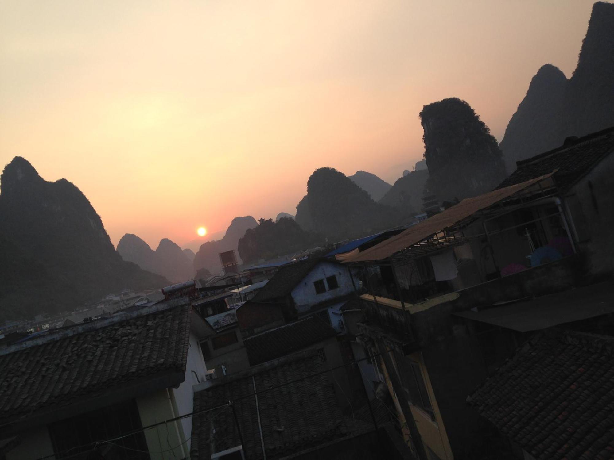 Monkey Jane'S Guesthouse Yangshuo Exterior foto